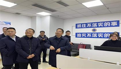 市委常委、組織部部長(zhǎng)張鵬飛一行慰問遂寧遂星公司籌備組員工